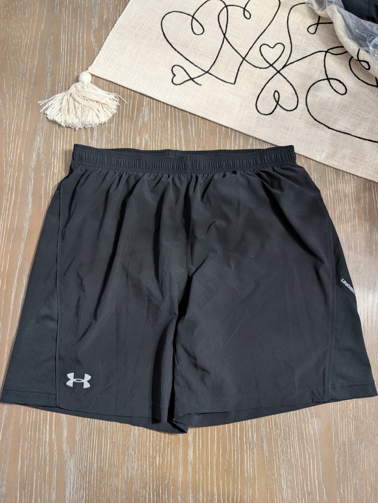 Under Armour Shorts Mens XL Fitted Heatgear Mesh Lined Gym Running Performance