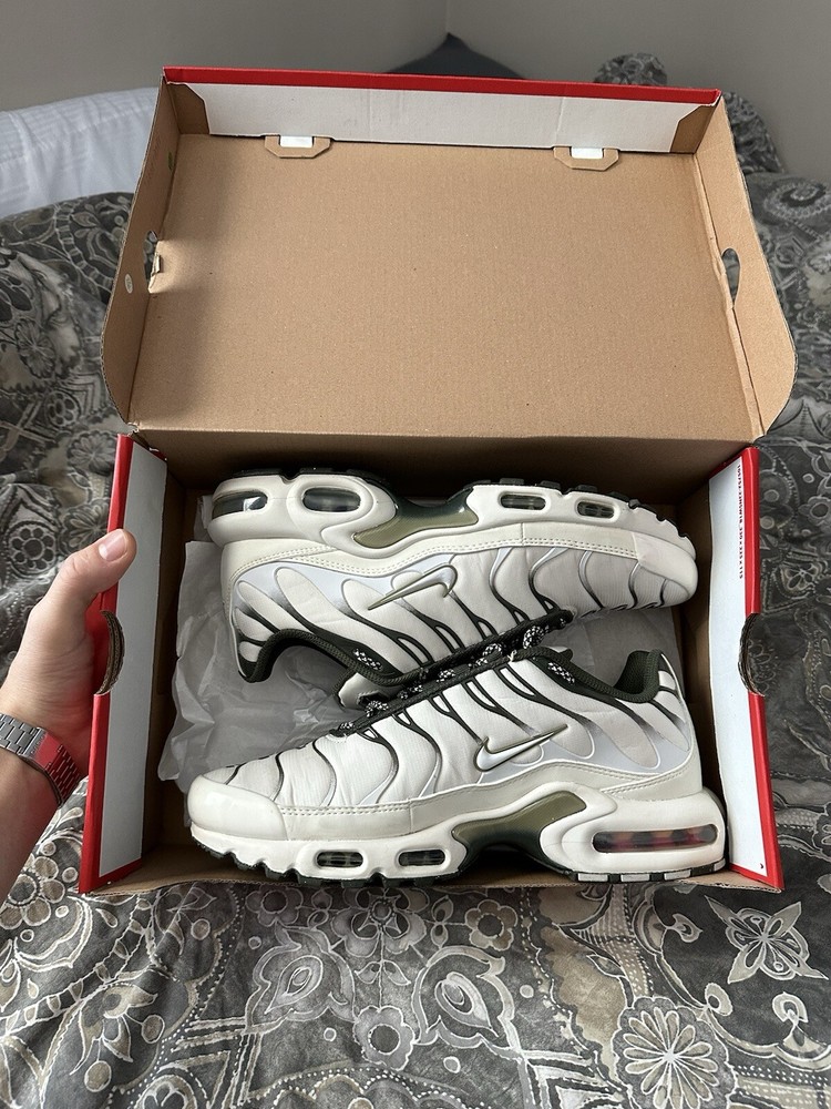 Nike Air Max Plus Phantom Neutral Olive Cargo Khaki FB9722-001 Men's Size 9
