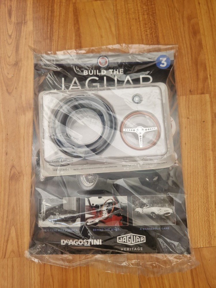 1/8 DEAGOSTINI BUILD YOUR OWN THE JAGUAR E-TYPE CAR ISSUE 3 INC PART