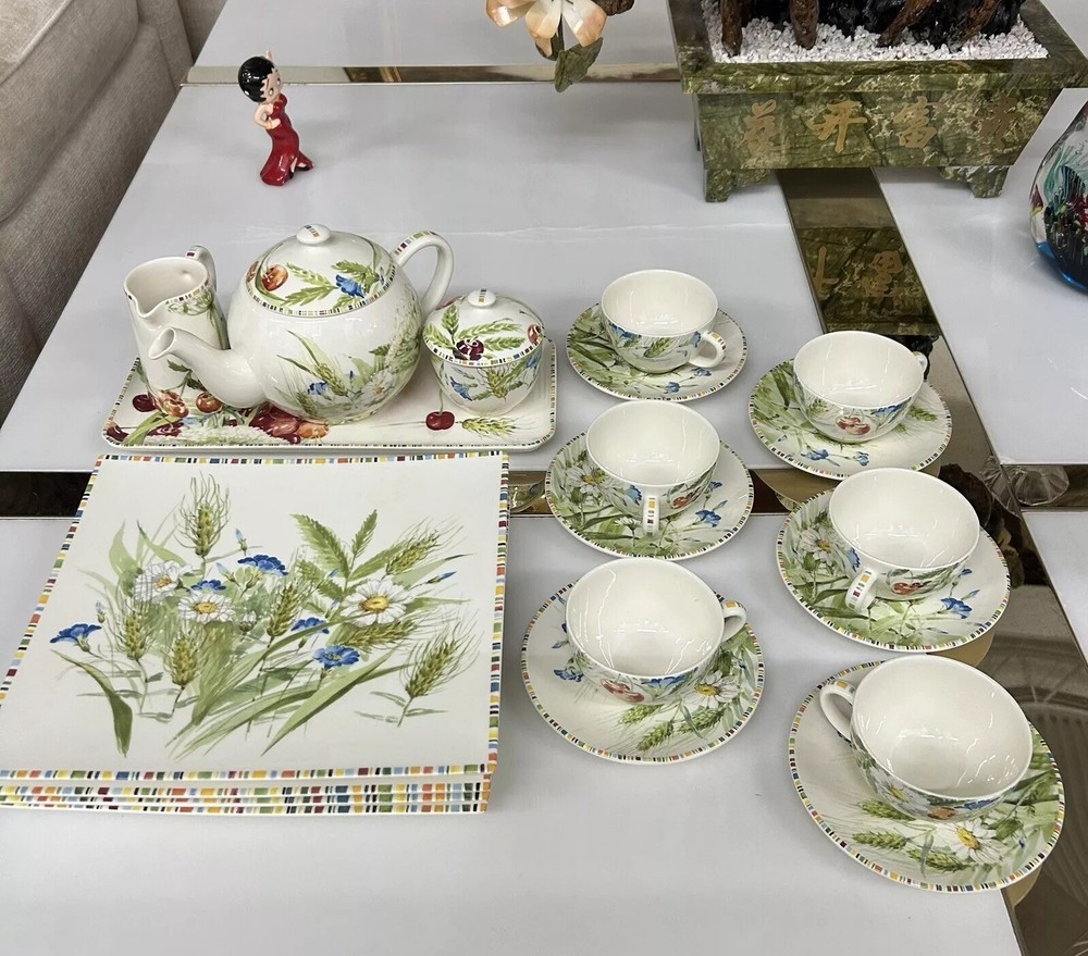 Faïencerie de Gien Cherry Full Breakfast Set GIECHER Pattern Perfect Condition