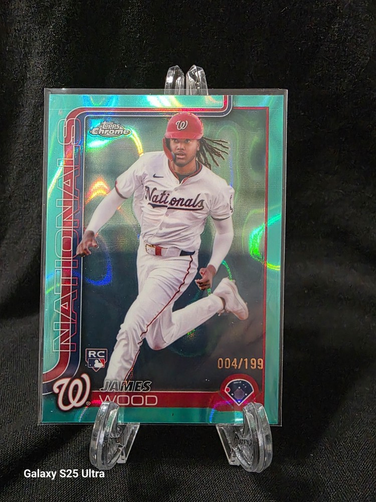 2025 Topps Chrome - James Wood #132 Aqua Lava Refractor /199 (RC)