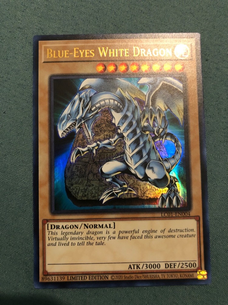 Blue-Eyes White Dragon 25th Anniversary Edition LC01-EN004 Ultra Rare Collectible Card