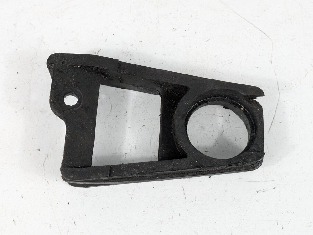 1991 - 1993 Suzuki Bandit 400 GSF GSF400 Swingarm Rubber Chain Guard Guide Slide