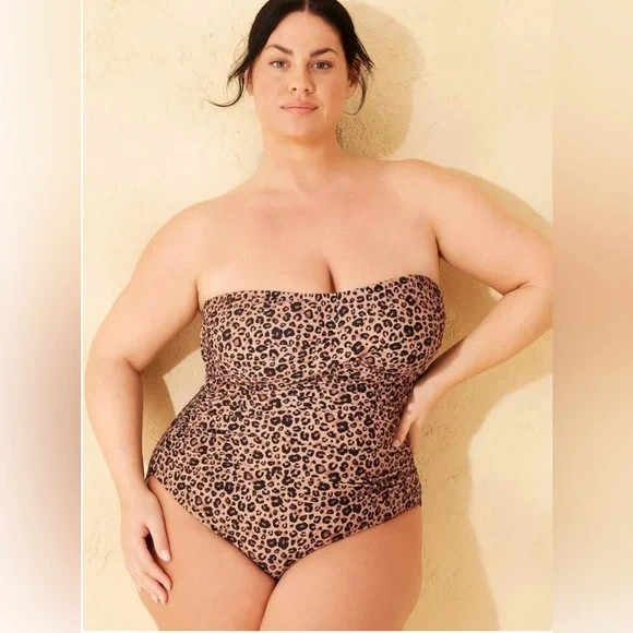 Women's Twist-Front Shirred Full Coverage Bandeau Tummy Control One Piece 17