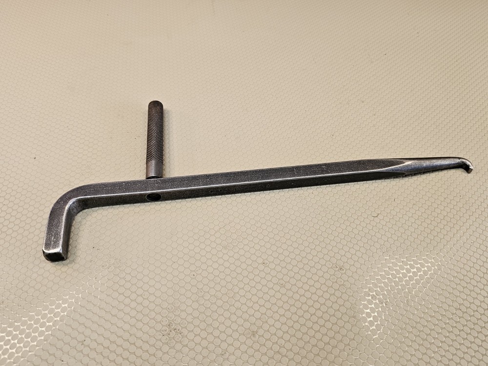 Vintage Matco SP127 Hook Type Seal & Pilot Bushing Puller in Great Used Condition