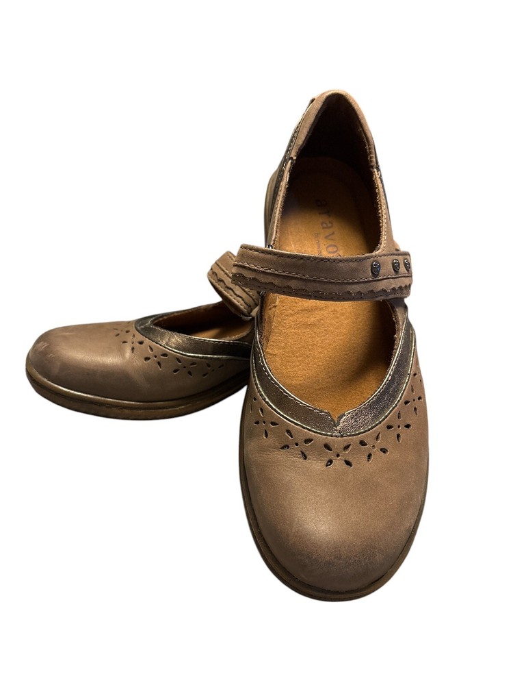 Aravon  Women Mary Jane Shoes Brown Leather Hook & Loop Size 8B By New Balance