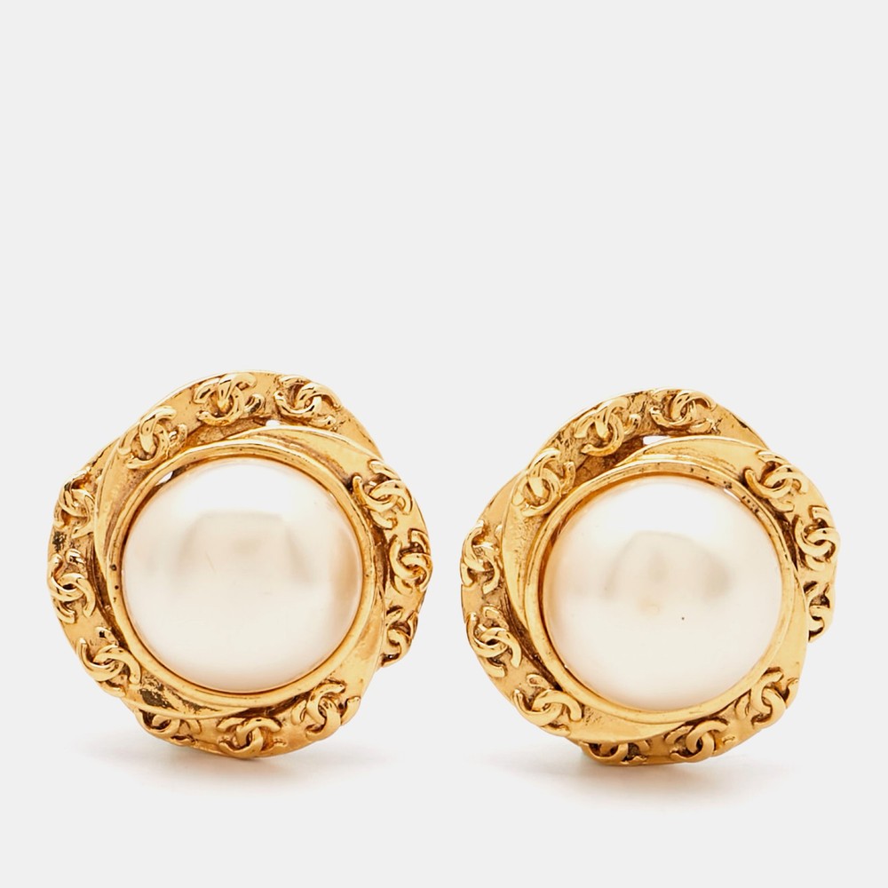 Chanel CC faux pearl gold-tone clip-on earrings luxury vintage