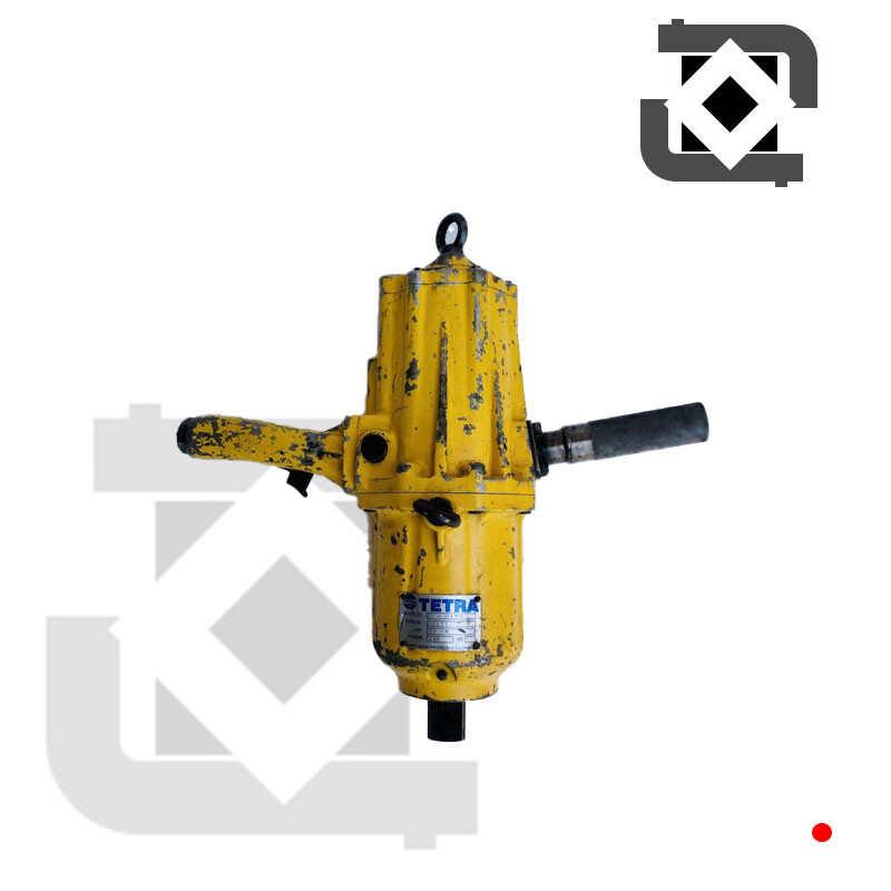 HEAVY DUTY PNEUMATIC IMPACT WRENCH 1-1/2