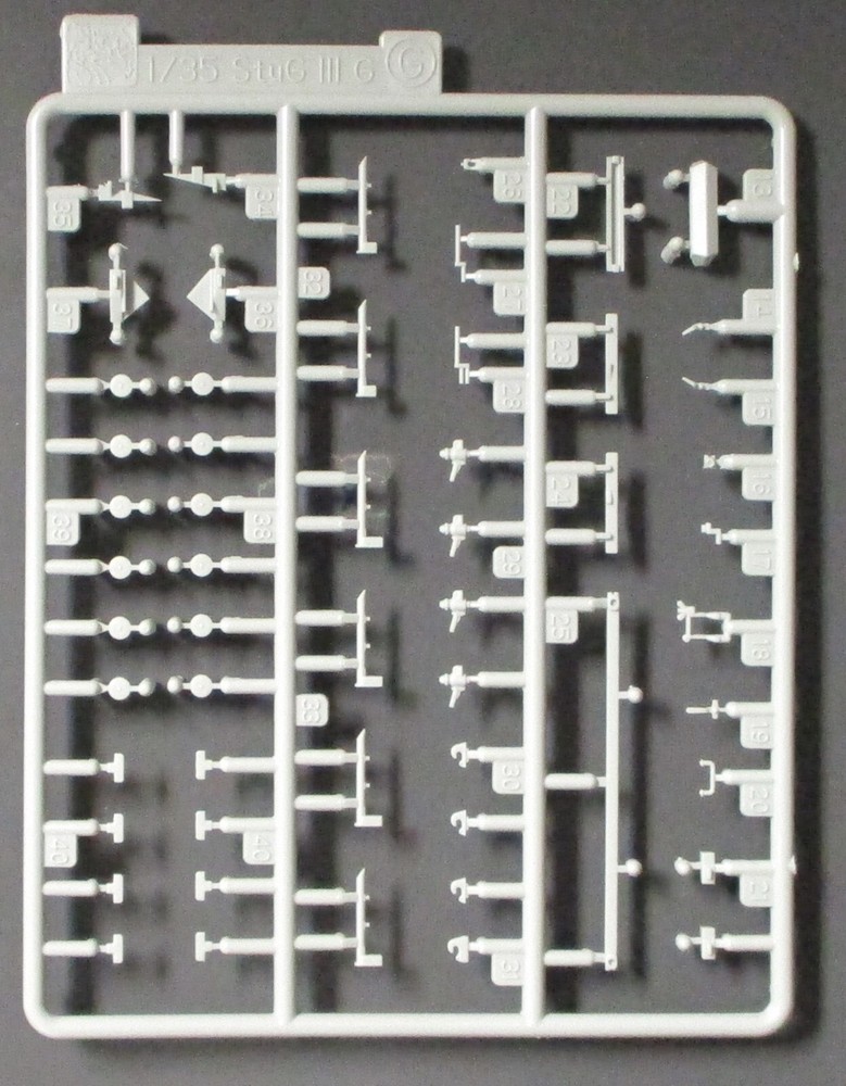 Cyber Hobby 1/35 Scale STURMGESCHUTZ III F1 Parts Tree G Kit 6753