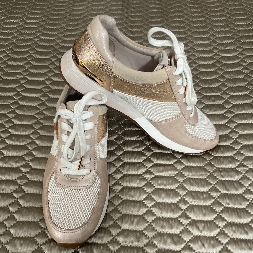 Michael Kors Women's Size 10 Rose Gold Lace Up Fashion Sneakers .  great cond