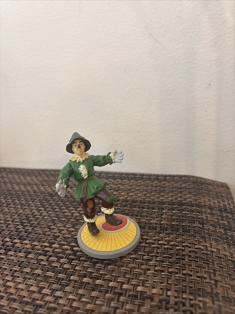 Enesco 1998 Wizard of Oz Scarecrow Figure 3