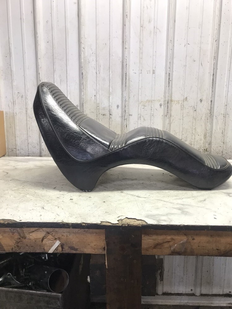 92 Kawasaki EN500 EN 500 Vulcan Seat