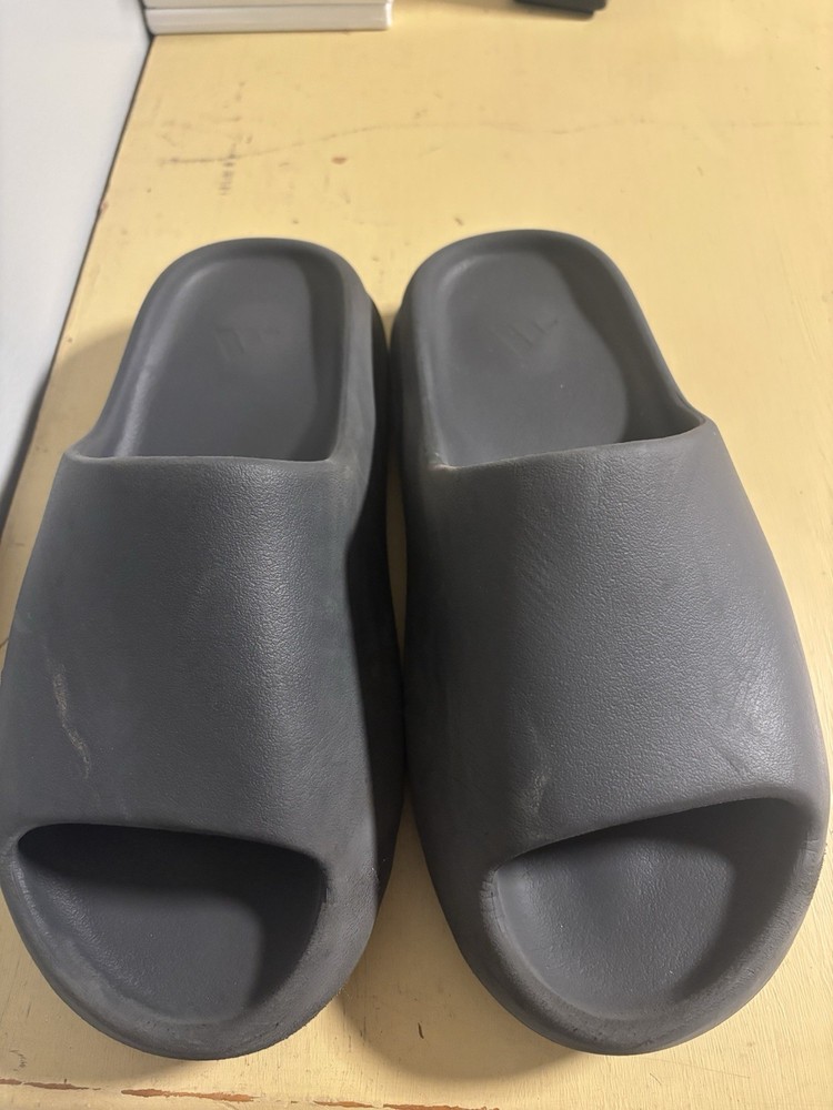 adidas Yeezy Slides Onyx Black US Size 10
