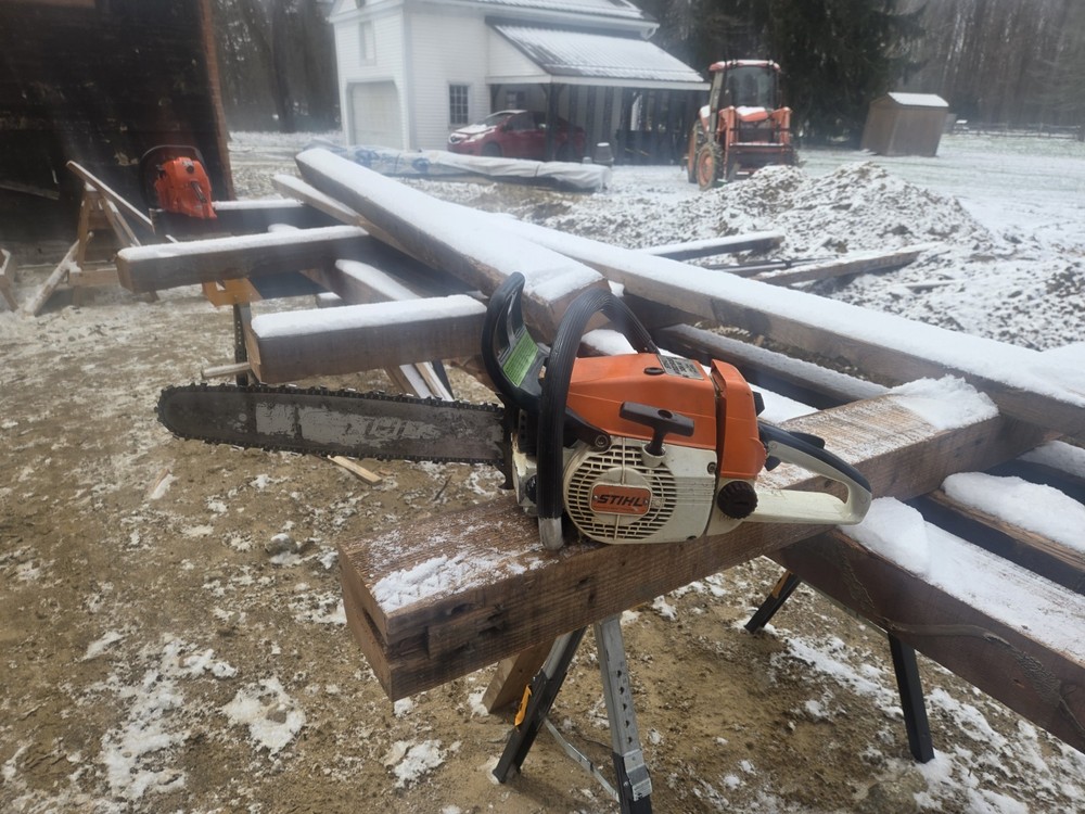 Stihl 024 A.  Chainsaw. Runs Exepotionally Well 16. Bar And Chain