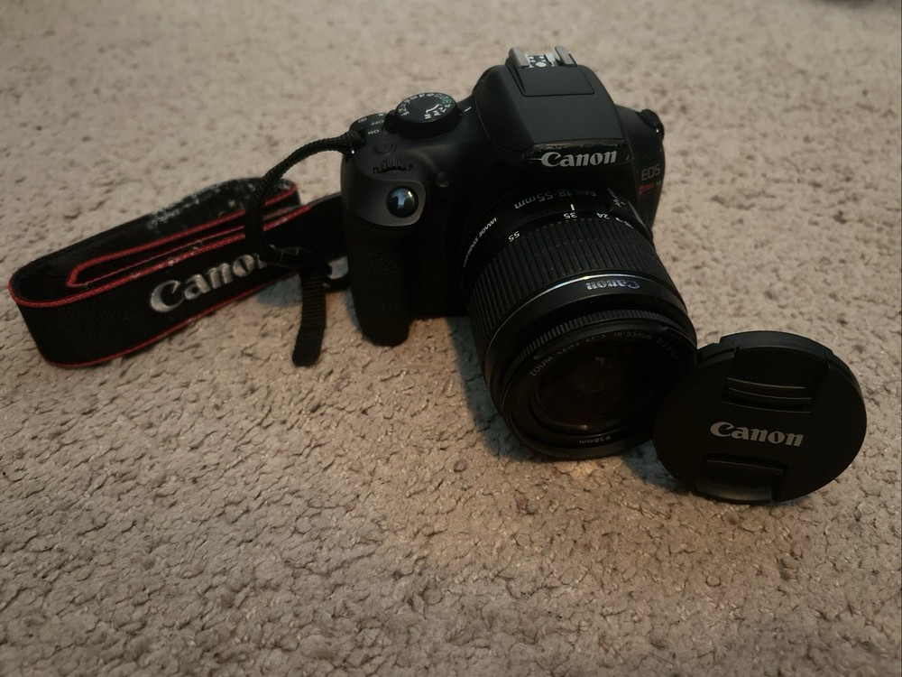 Canon EOS Rebel T6 Camera Bundle in Good Used Condition