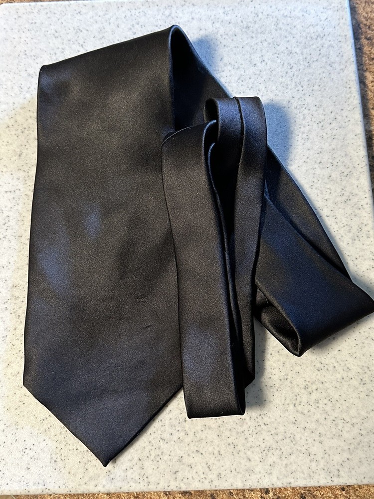 Bergamo NewYork 100% Silk Black Mens Neck Tie for Formal Wear