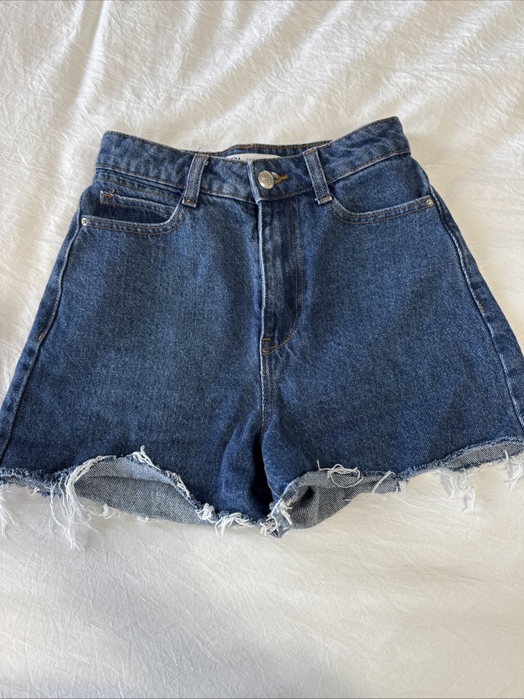 Zara High Waist 100% Cotton Denim Shorts Size 0  Medium Blue Wash