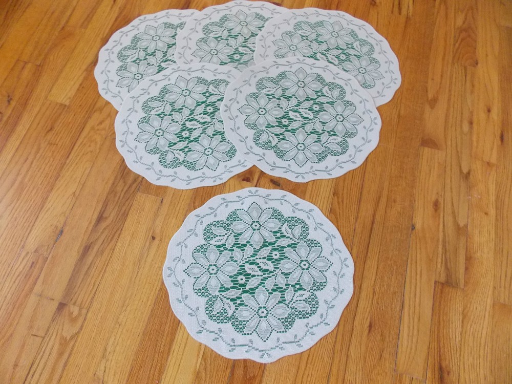 HERITAGE LACE GREEN AND WHITE POINSETTIA SET OF 6 PLACEMATS 13X15 ITEM 4173