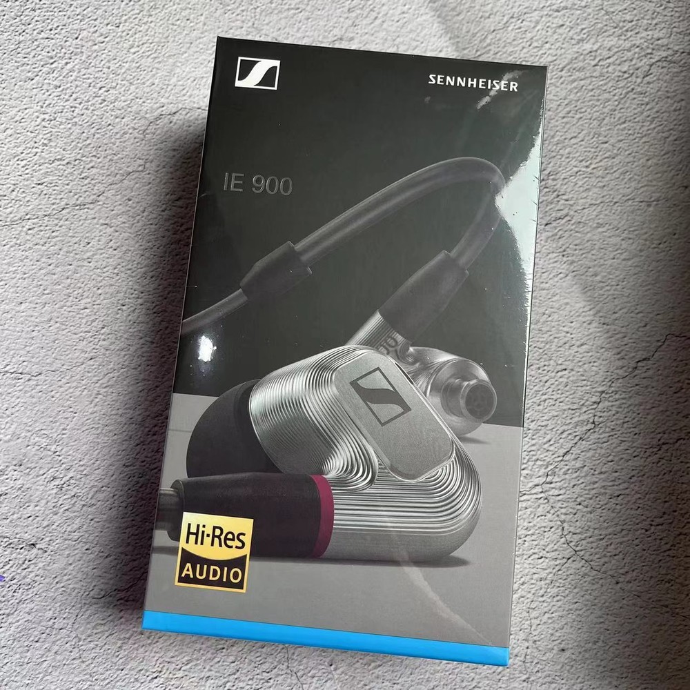 Sennheiser IE 900 Audiophile in-Ear Monitors - TrueResponse Transducers with X3R