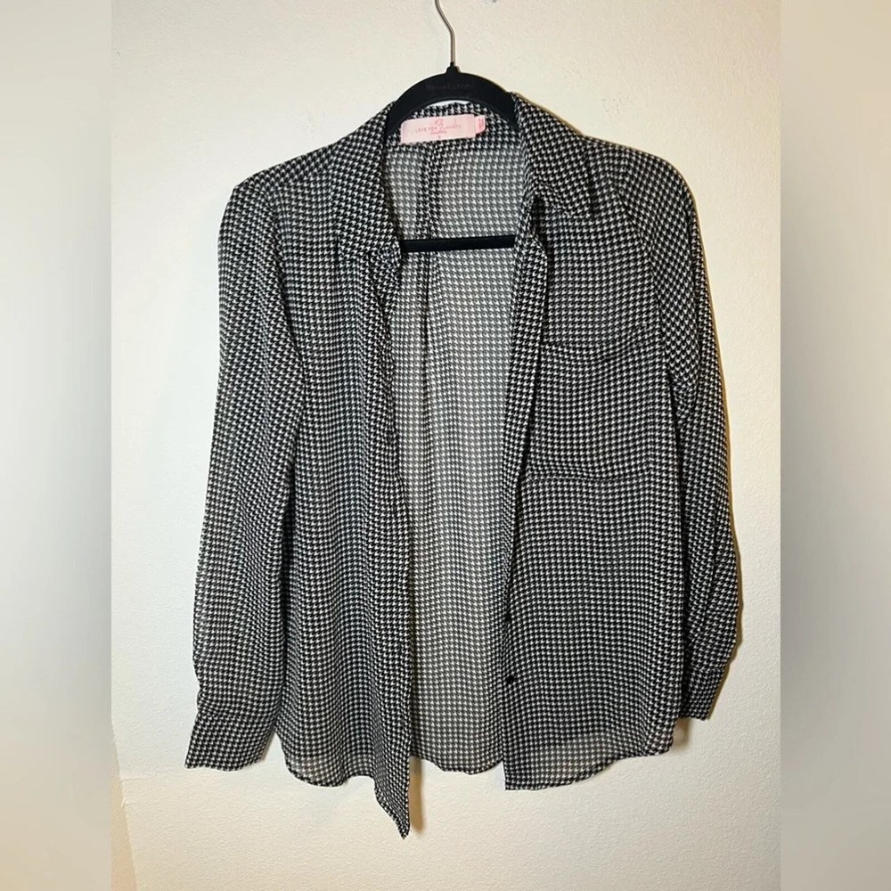 Black and white houndstooth button-up shirt for humanity lovers  