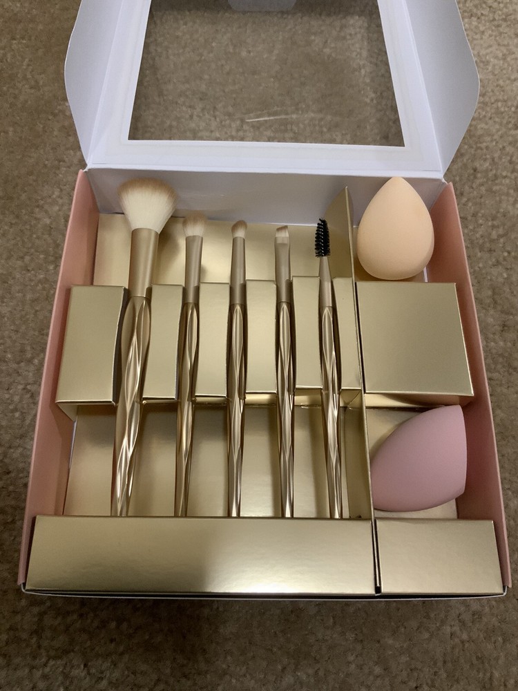 7-Piece Makeup Brush & Sponge Kit for Flawless Beauty  