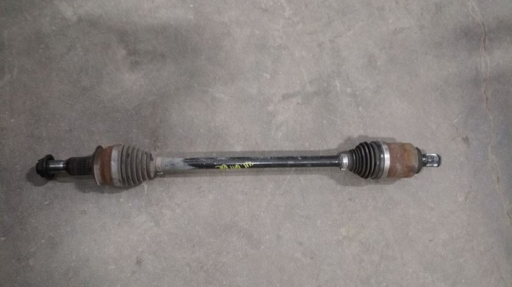 2019-20 Buick Envision Passenger Right Rear Axle Shaft 84173840 2.0 2.5 2095361