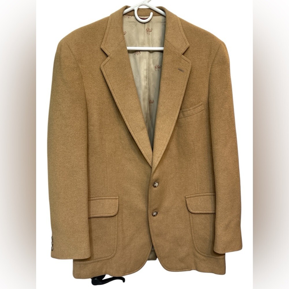 Vintage Jos A Bank Premier Collection 100% Camel Hair Blazer