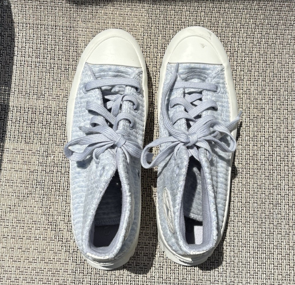 Classic Converse Chuck Taylor Sneakers