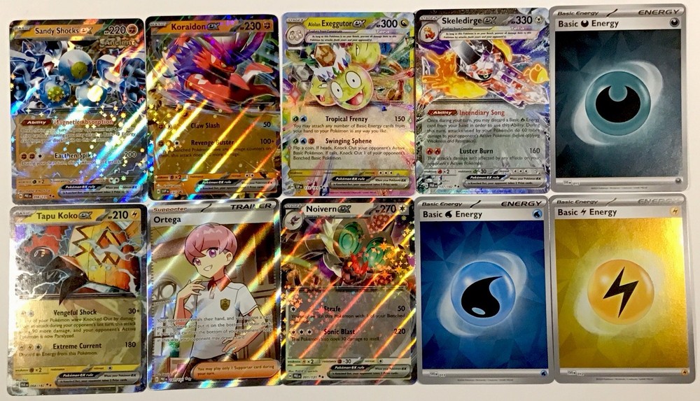 10 Random Pokemon Trading Cards Bundle  