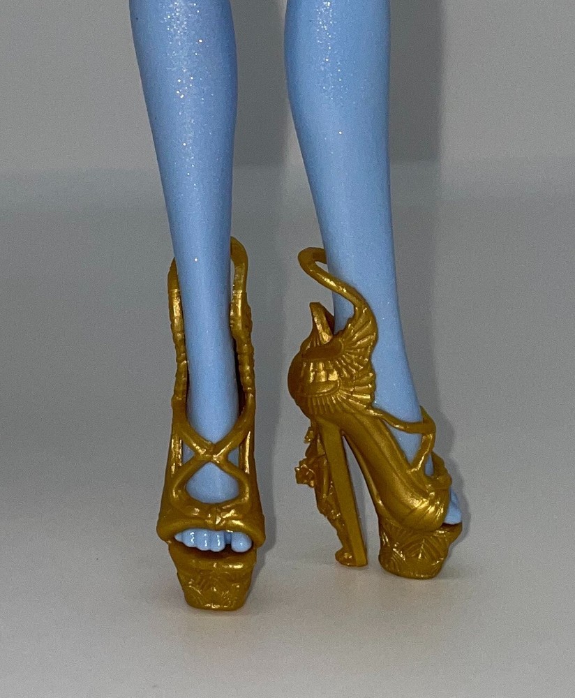 Monster High Winter Howliday Cleo de Nile Doll Outfit Shoes Gold Platform Heels