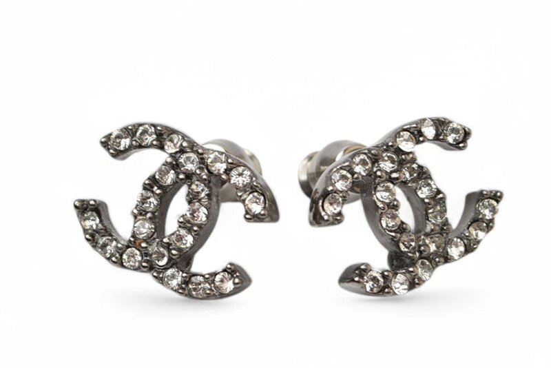 CHANEL Pierce CC Mark/COCO Mark Rhinestone Silver A12
