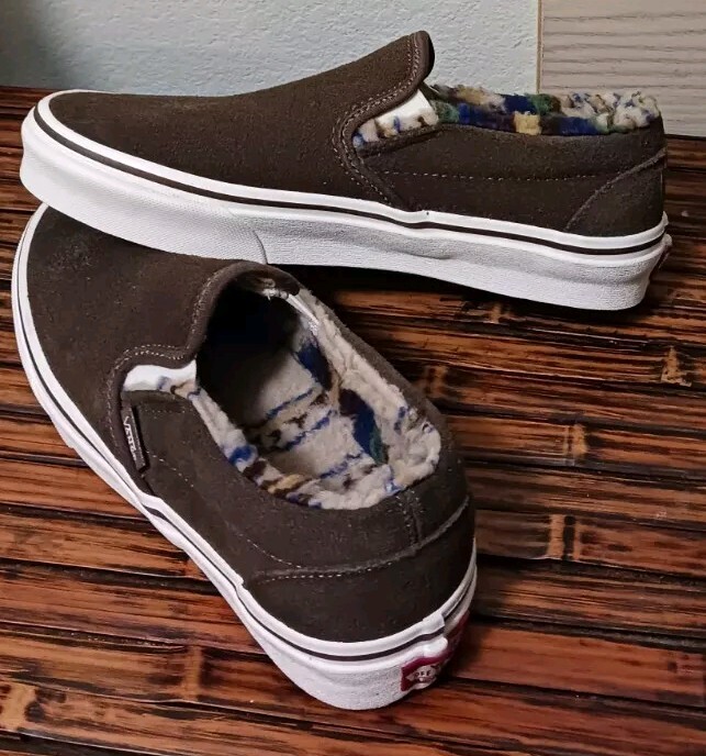 Womans' Vans Classic Chocolate Brown Slip On Suede Aztec Sherpa Size 7