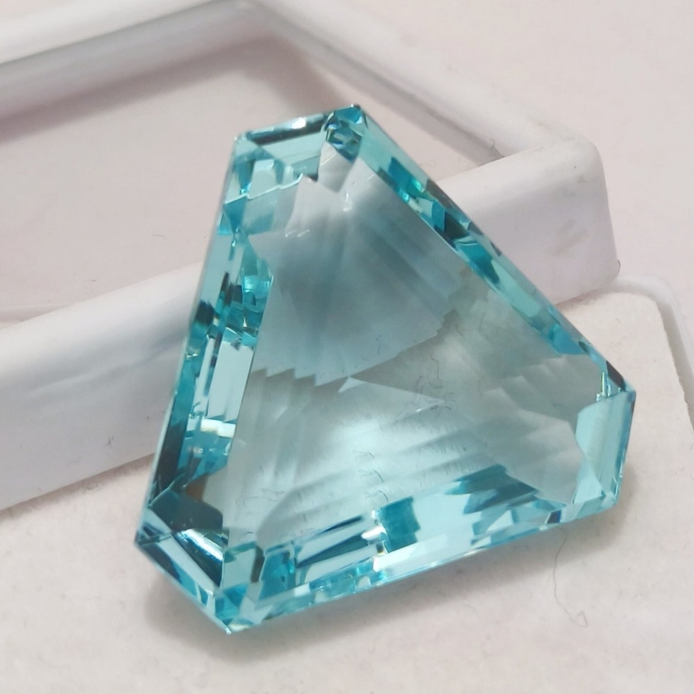 100ct Natural Santa Maria Aquamarine Trillion Cut Topaz Gemstone Certified