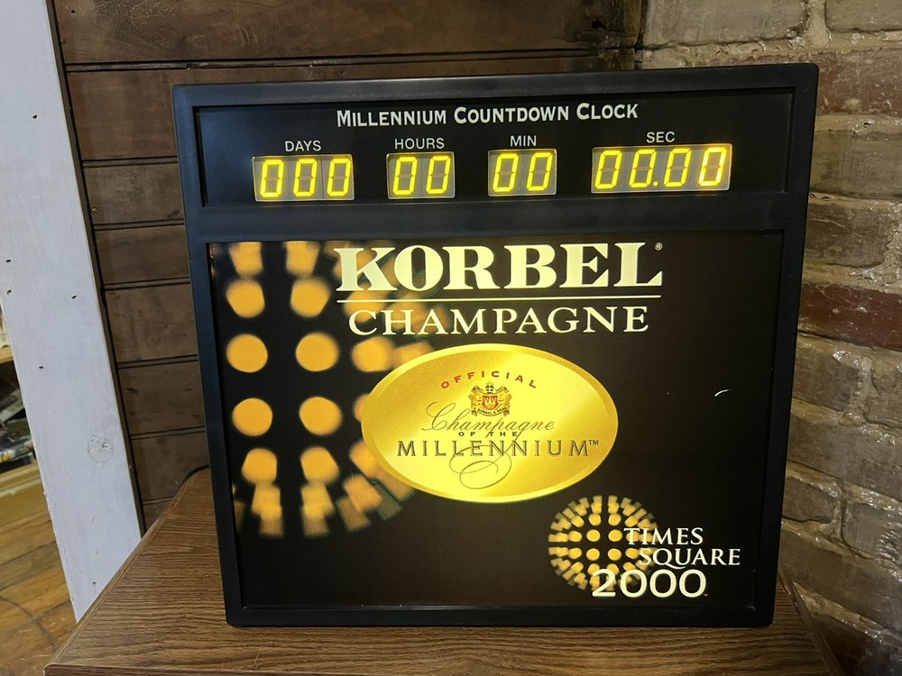 KORBEL Champagne 2000 Millennium Countdown Light Clock Y2K Vintage Decor-image