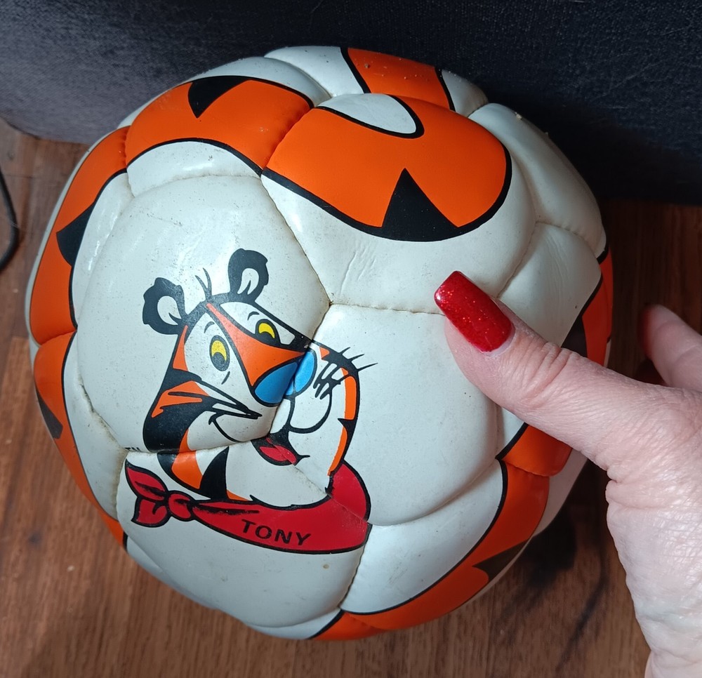 vintage Kelloggs Frosted Flakes Tony the Tiger soccer ball