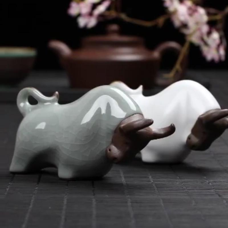 Figurine Animal Ox Ceramic Small Multicolor Modern Smooth Novelty Free Stand