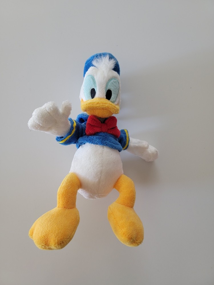 Disney Store Small 9