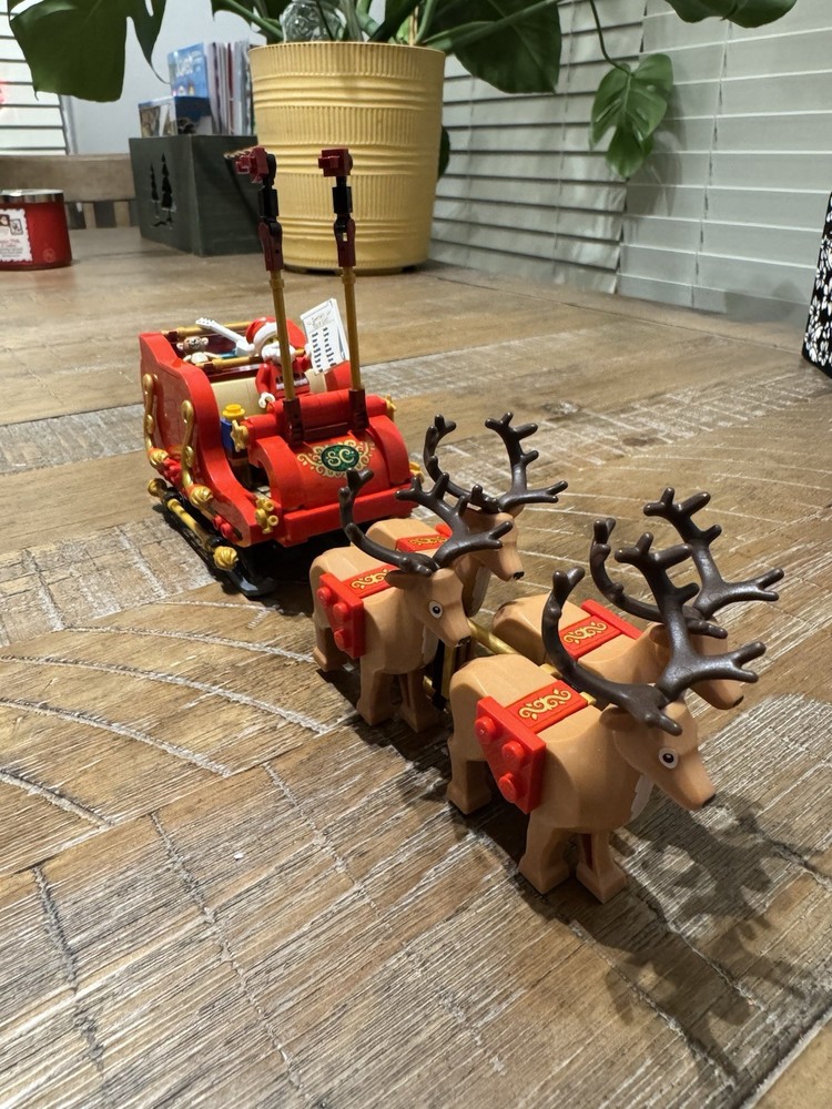 LEGO 40499 Santa's Sleigh Christmas Winter Holiday With Reindeer And Nice List