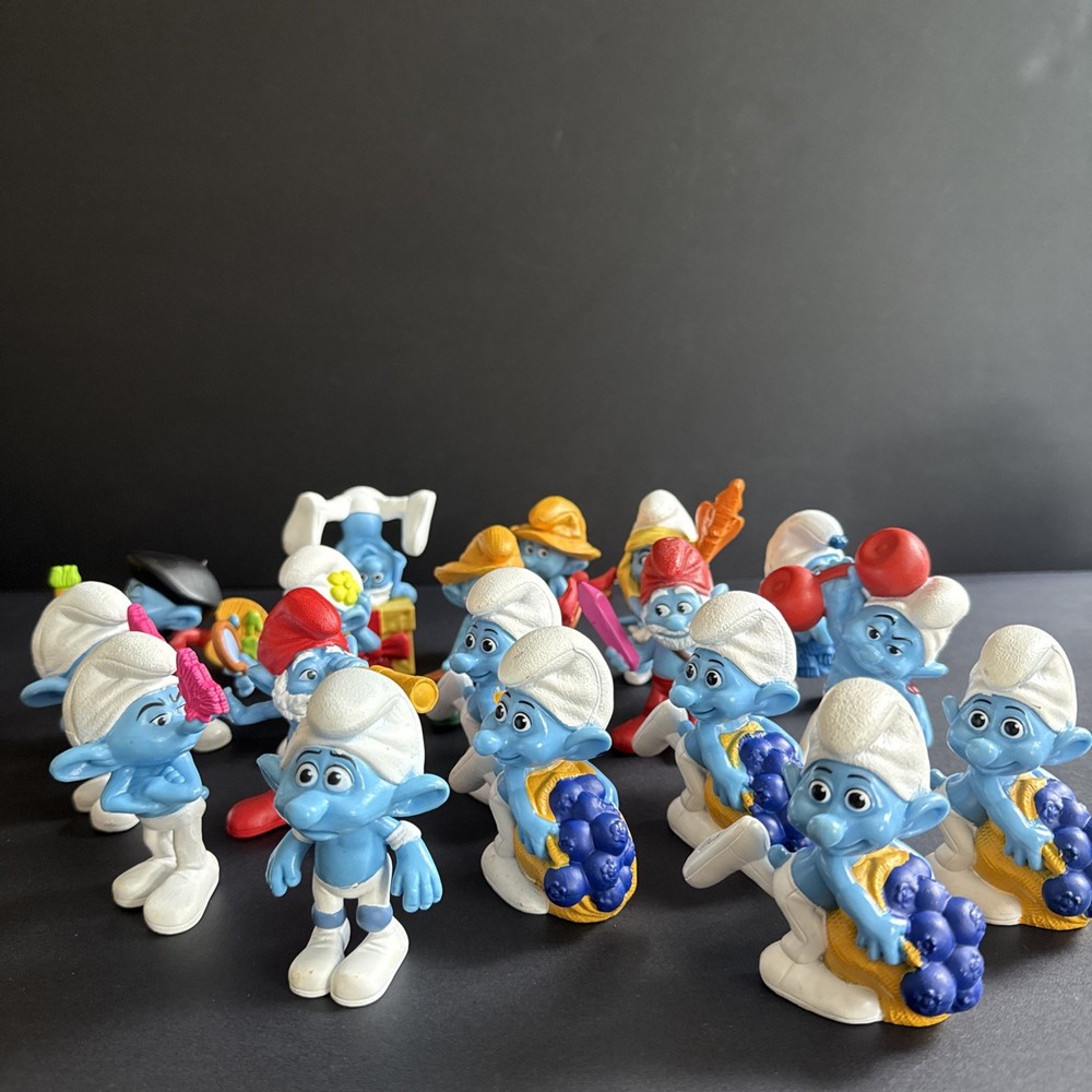 McDonald's SMURFS  Limited Edition 2011 Figures Happy Meal Lot of 18