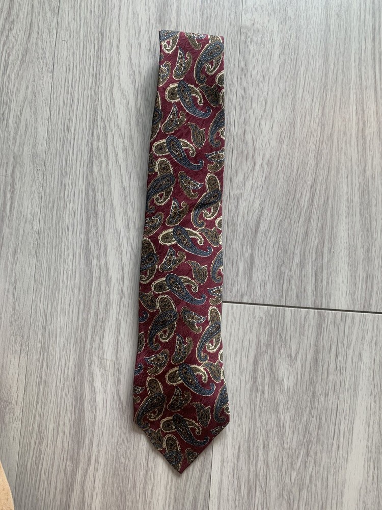 Vintage 70s Abercrombie & Fitch Burgundy Silk Ascot Cravat Foulard