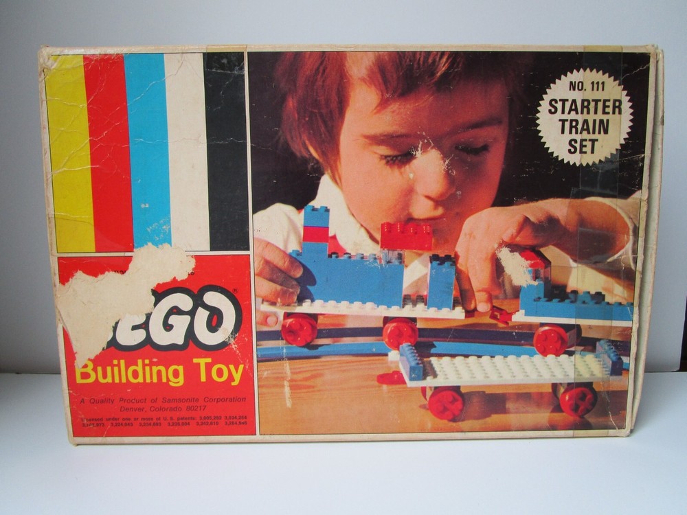 VTG 1966 LEGO Classic No. 111 Starter Train Set - Incomplete Pieces
