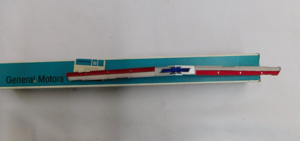 NOS OEM Chevrolet 1965 Chevelle Grille Emblem Ornament Plastic Insert Chevy