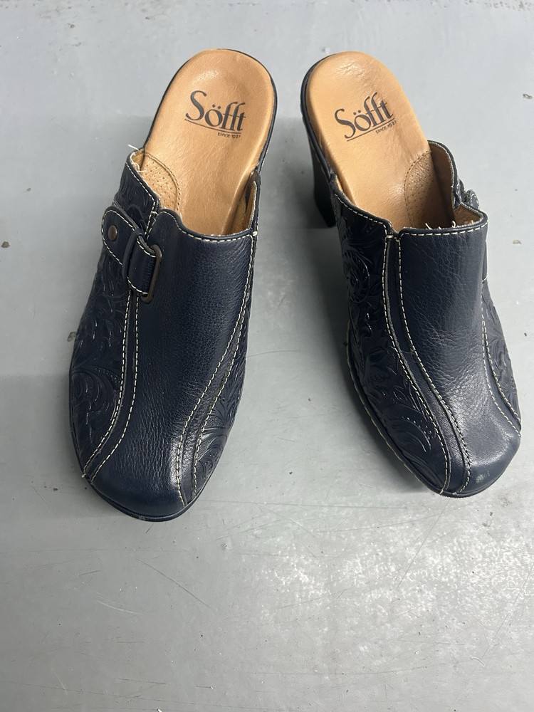 SOFFT London Mules Clogs Slip On Heels Women SZ 6 M Navy Tooled Leather 1009457