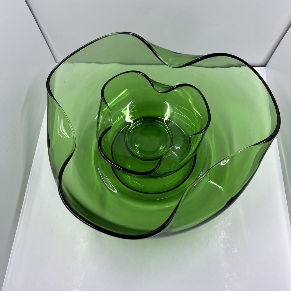 Vintage Mid-Century Green Glass Chip and Dip Bowls Set 9