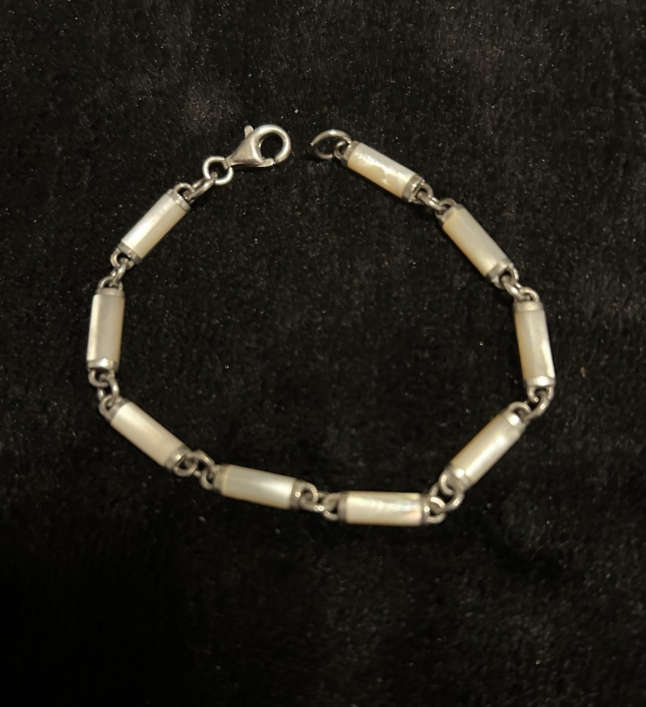 925 Sterling Silver Mother Of Pearl Bracelet 6.5”, 9 G