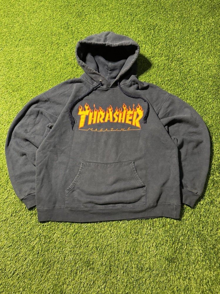 Thrasher Magazine Men’s Vintage Hoodie Sz Medium Purple Wash Flames Logo Y2K