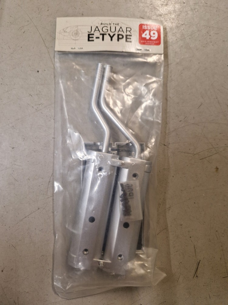 1/8 DEAGOSTINI BUILD YOUR OWN THE JAGUAR E-TYPE CAR ISSUE 49 PART