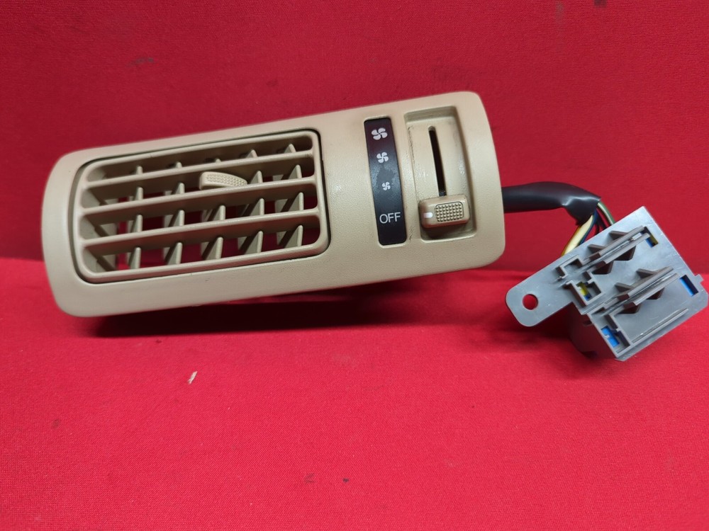 2011 - 2013 Kia Sorento 7 Passenger LEFT Air Duct Vent Beige  97980-2B000