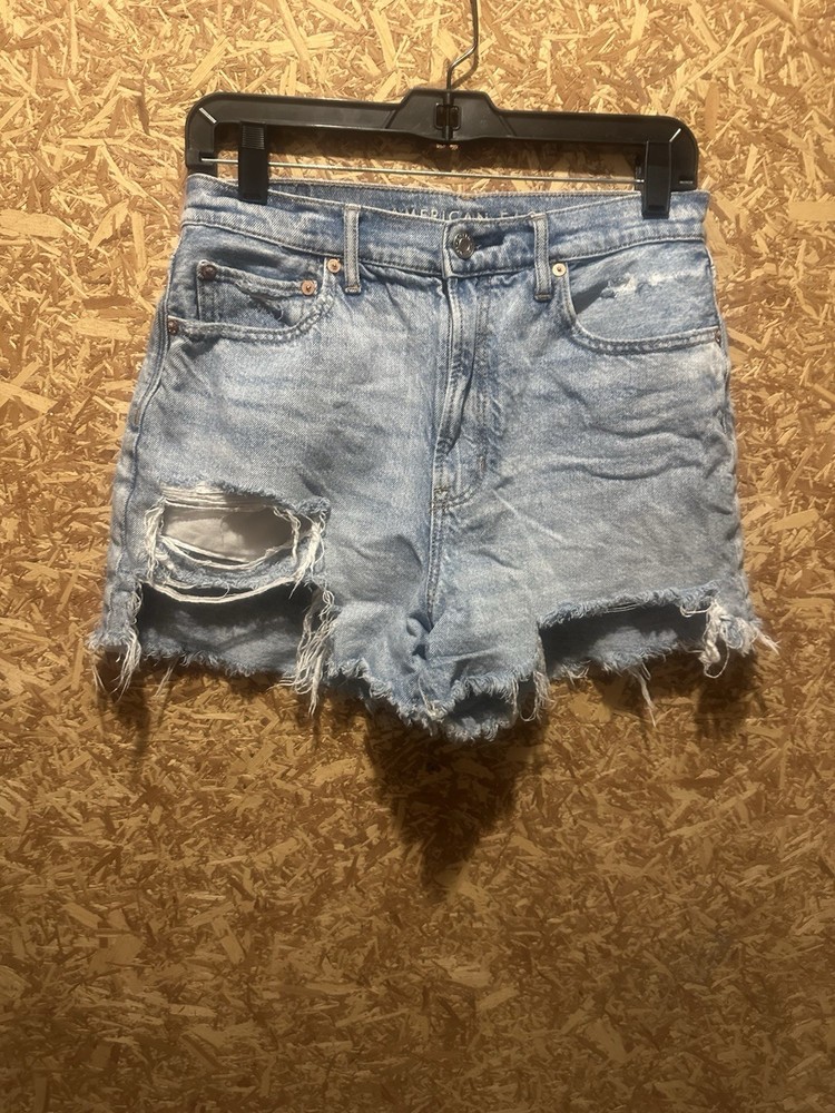 American Eagle High Rise 90s Boyfriend Distress Shorts Size 6