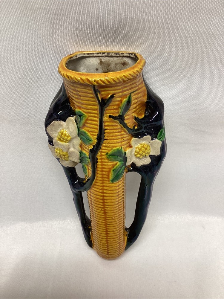 Vintage Woven Basket Wall Pocket Planter with Flower Design 8 Inch  